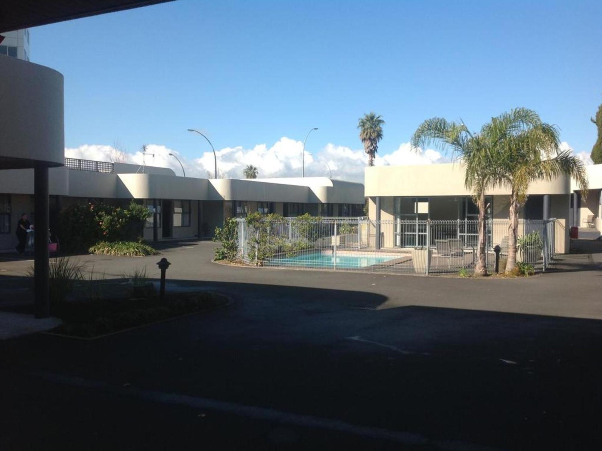 Durham Court Motor Motel